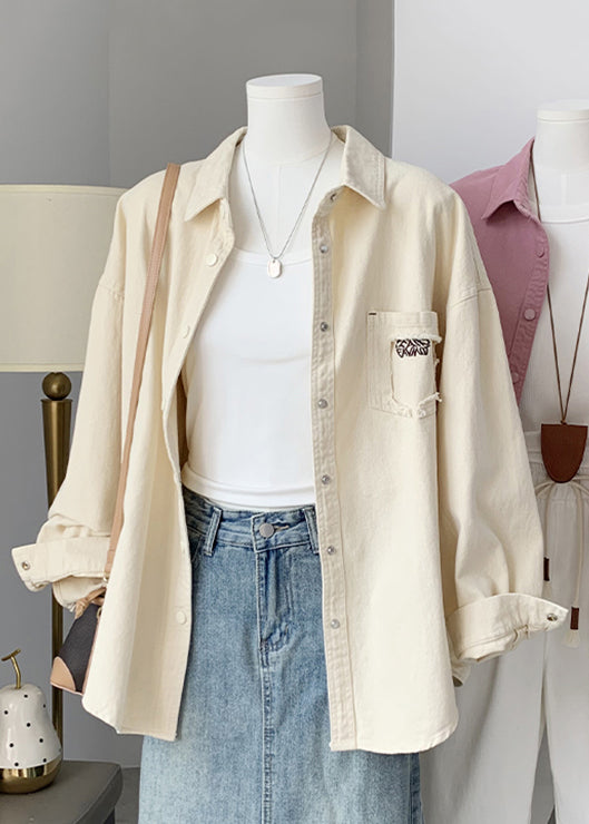 Effortlessly Elegant Blouse with a Timeless Design
