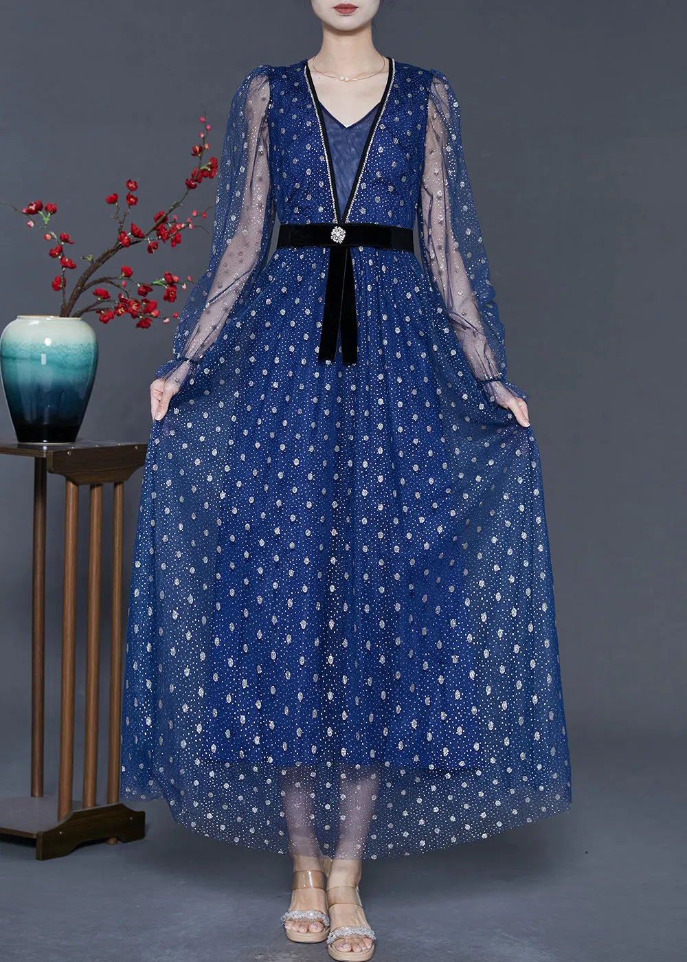 Classic Vintage Dress with a Flattering Fit