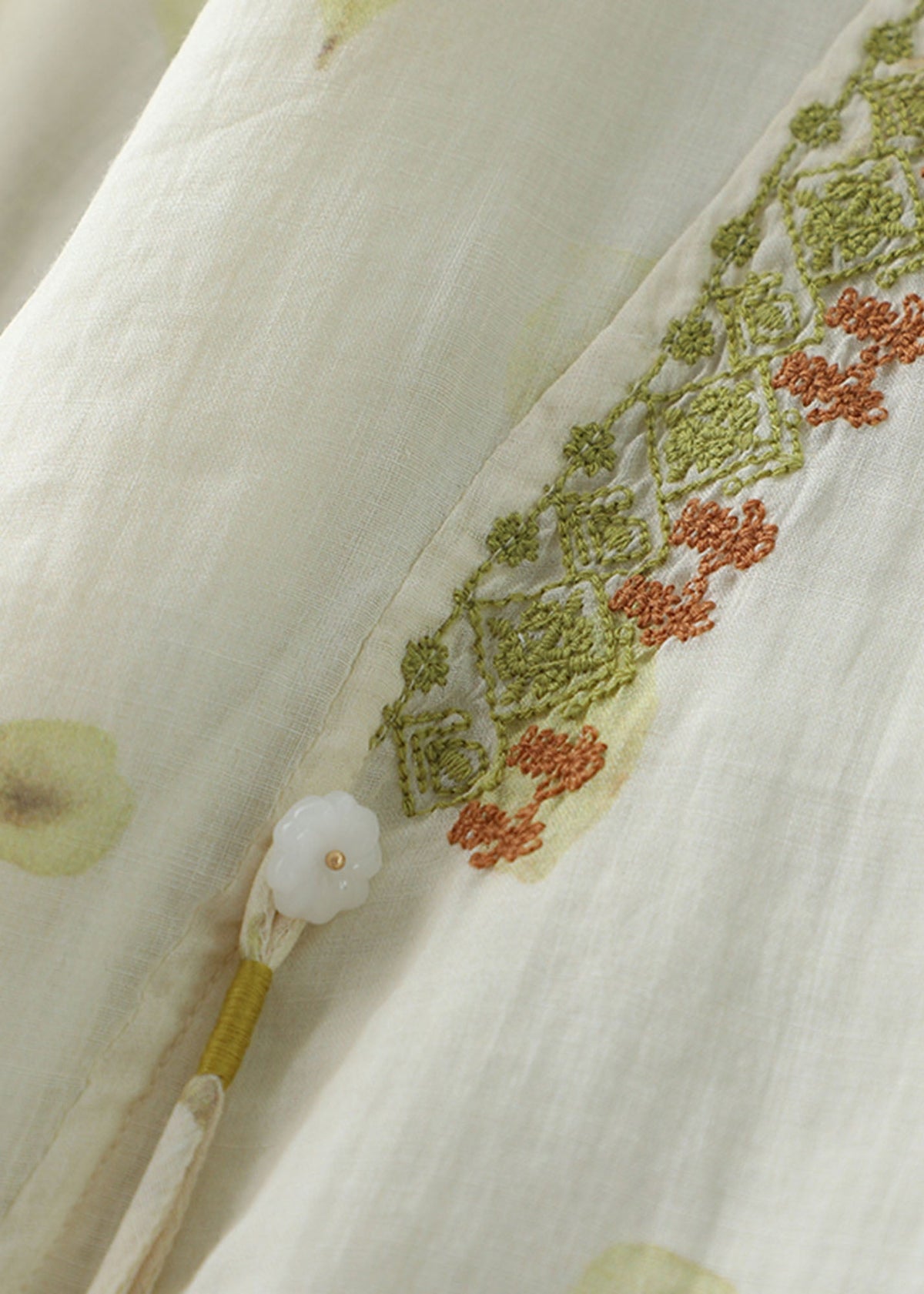 Elegantly Styled Shirt for Everyday Wear