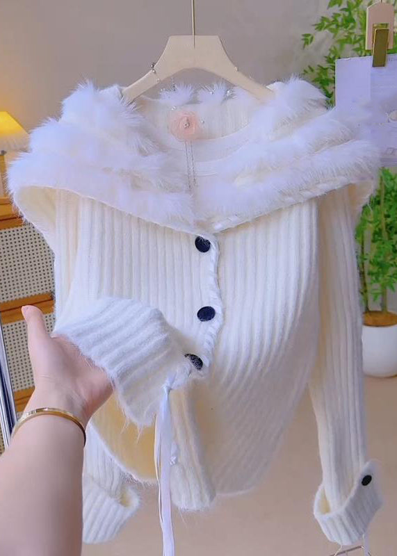 Classic Vintage Coat with a Flattering Fit