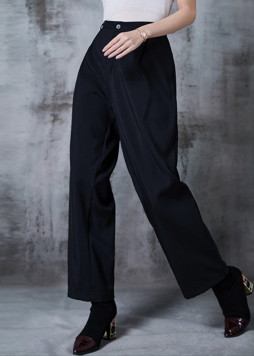 Gracefully Styled Pants for Any Occasion
