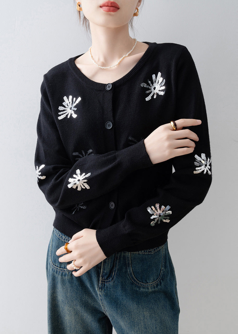 Elegantly Styled Cardigan for Everyday Wear