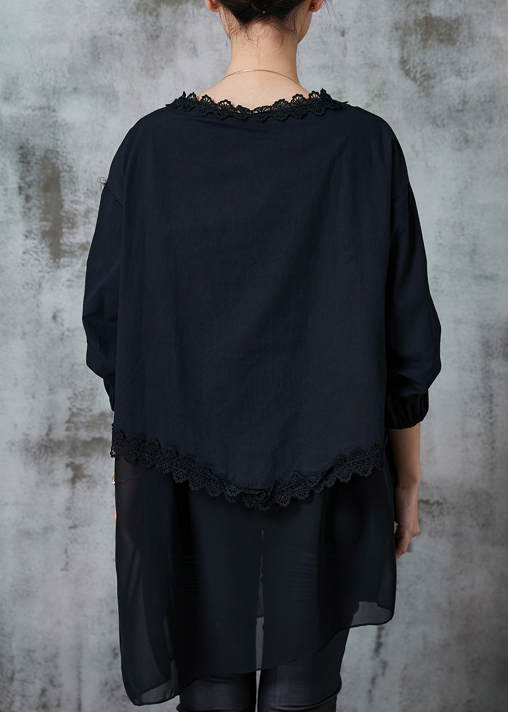 Effortlessly Elegant Shirt with a Timeless Design