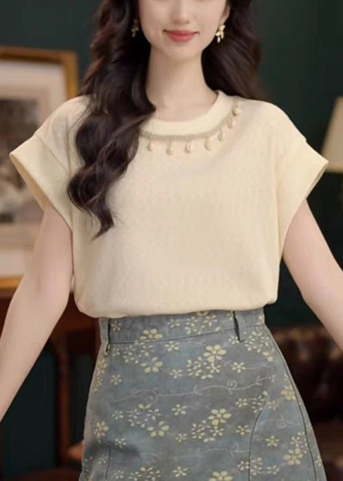 Well Tailored Shirt with a Graceful Silhouette