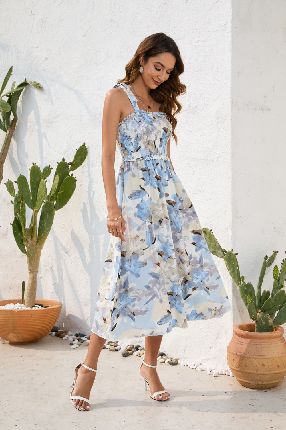 Gracefully Styled Dress for Any Occasion