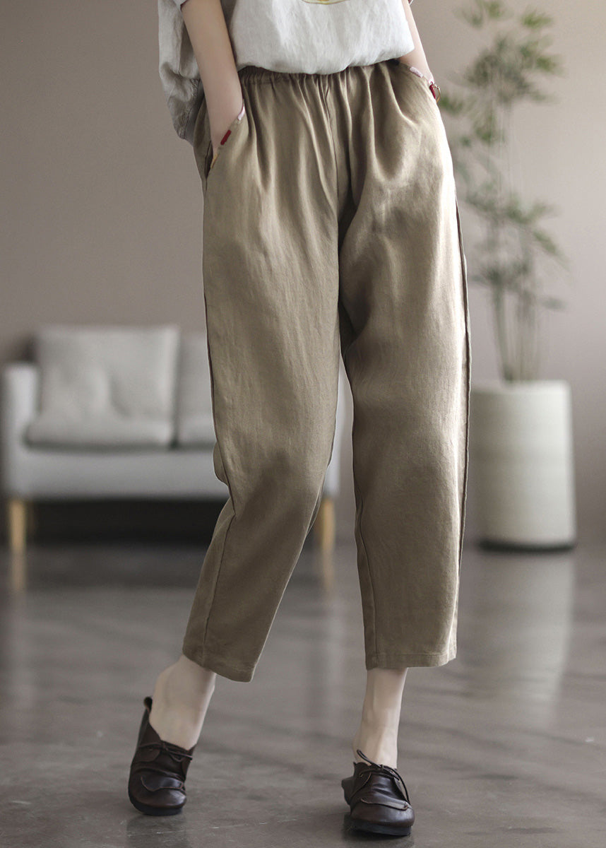 Effortlessly Elegant Pants with a Timeless Design