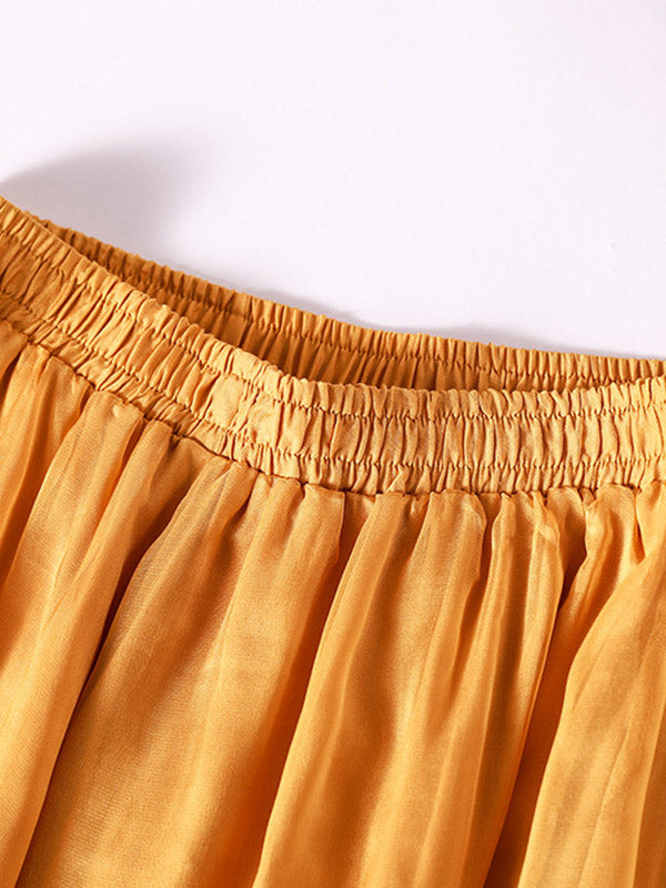 Classic Vintage Pants with a Flattering Fit