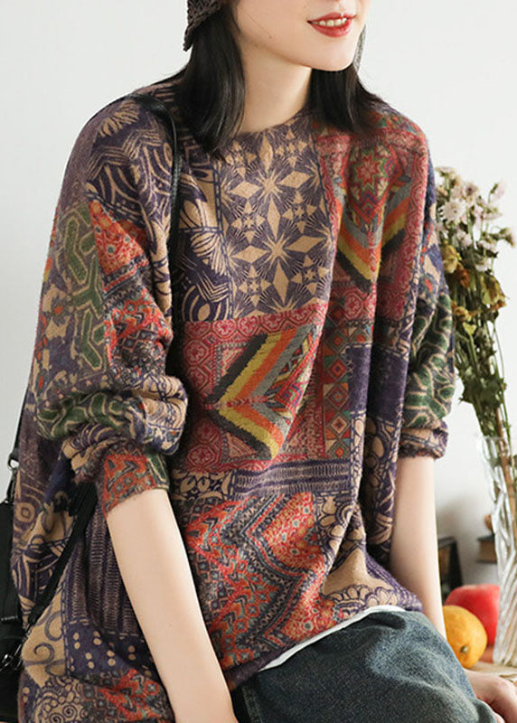 Well Tailored Sweater with a Graceful Silhouette