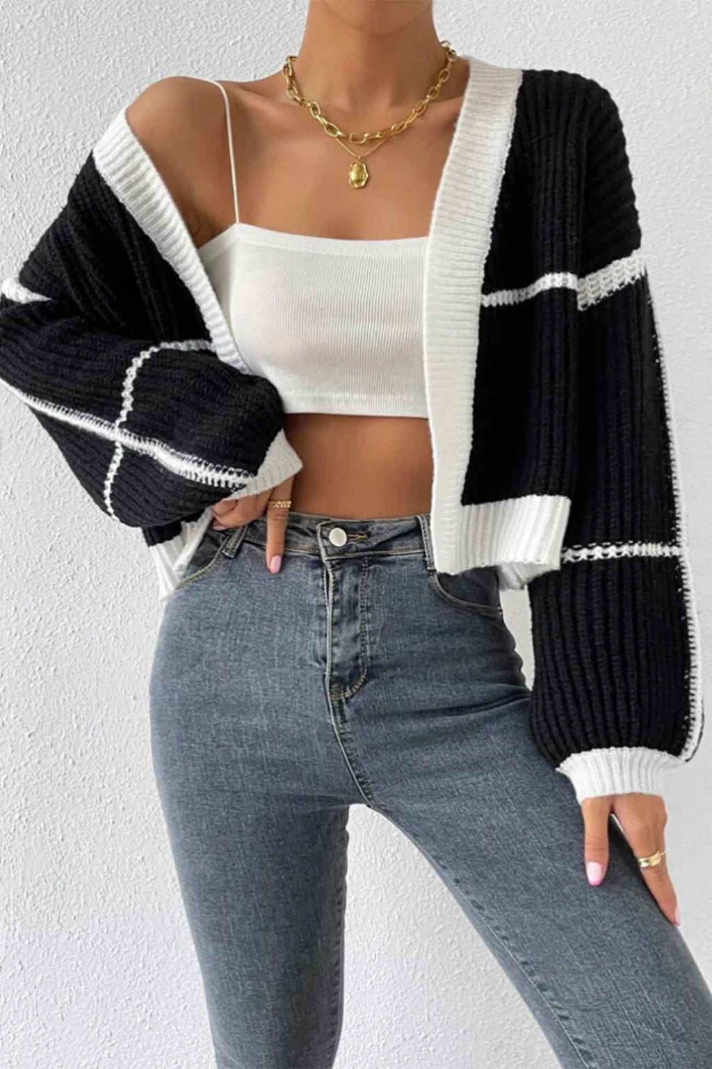 Elegantly Styled Cardigan for Everyday Wear