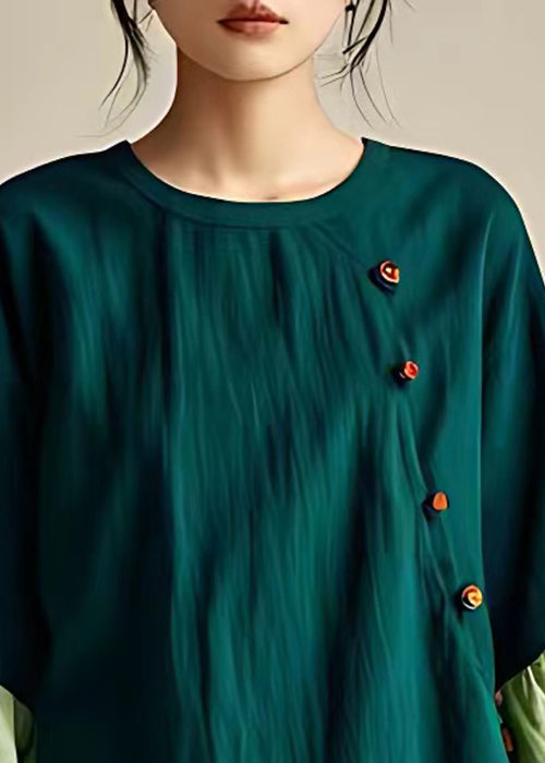 Effortlessly Elegant Top with a Timeless Design