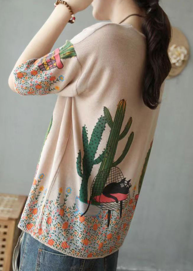 Classic Vintage Top with a Flattering Fit