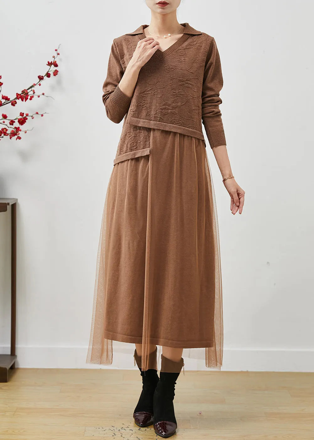Classic Vintage Dress with a Flattering Fit