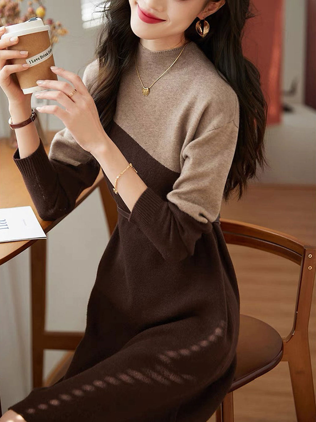 Beautifully Finished Dress in a Timeless Design