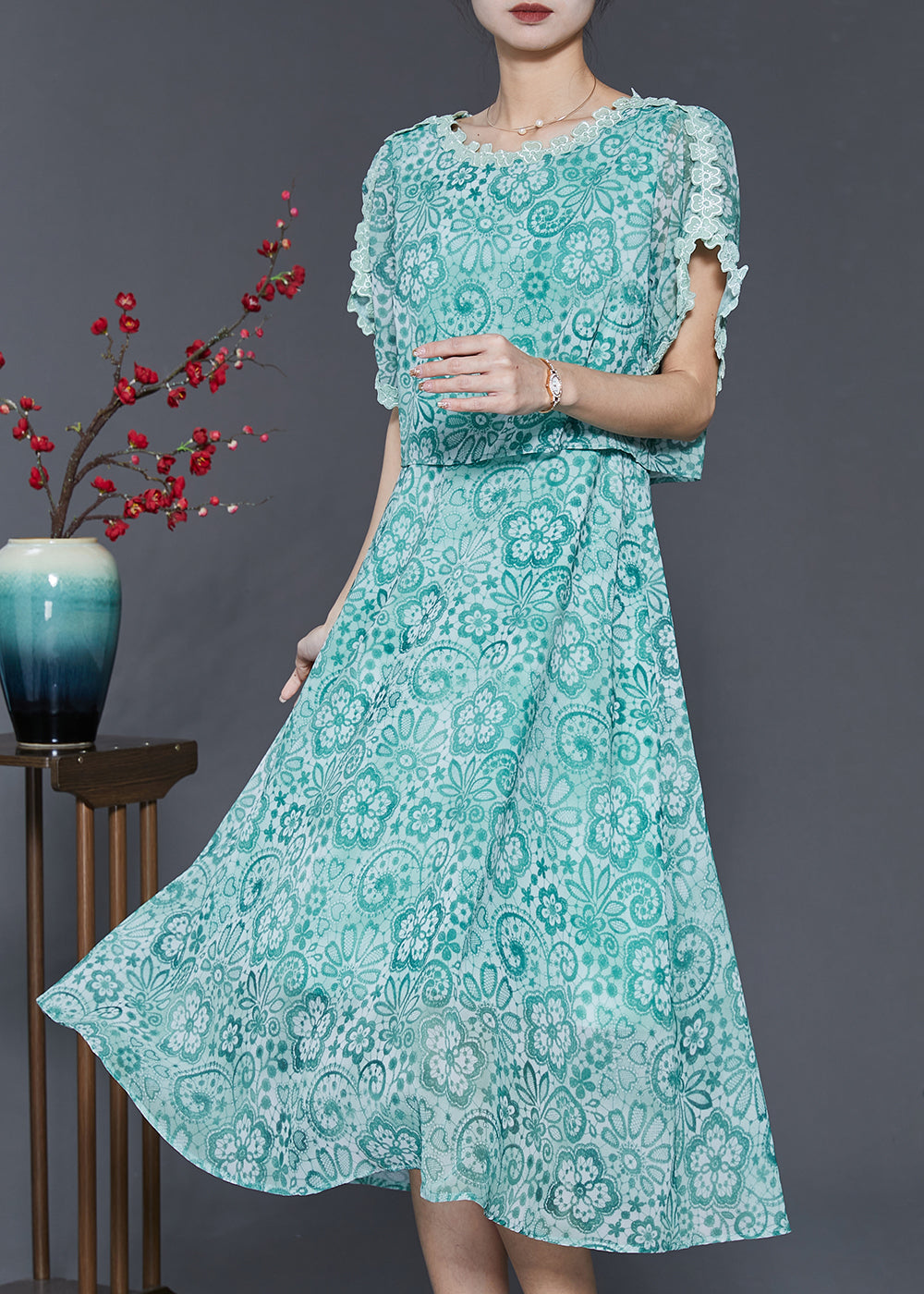 Classic Vintage & Enduringly Stylish Dress