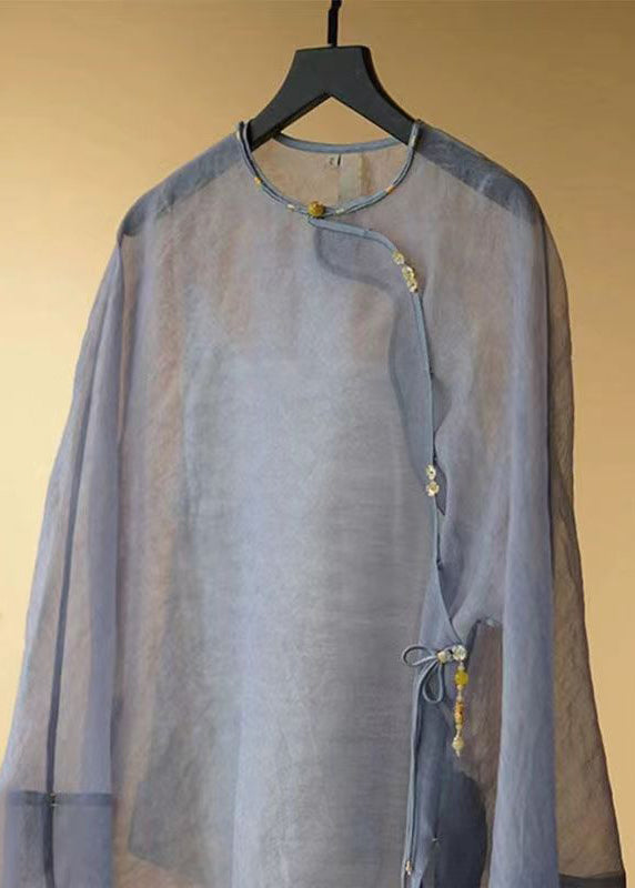 Well Tailored Shirt with a Graceful Silhouette