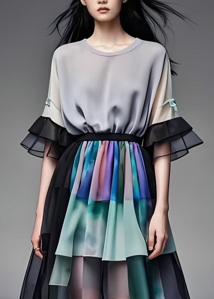 Well Tailored Dress with a Graceful Silhouette