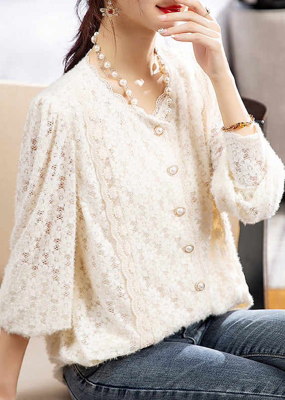 Beautifully Finished Top in a Timeless Design