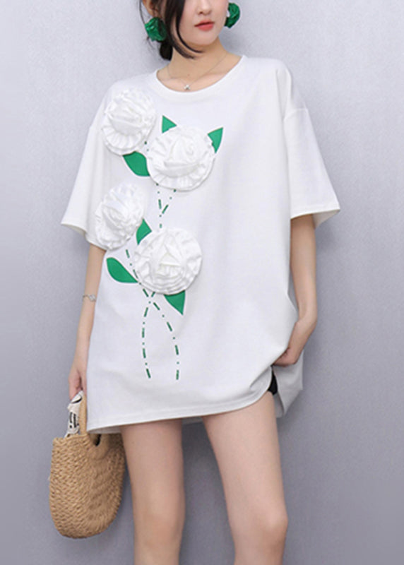 Effortlessly Elegant Top with a Timeless Design