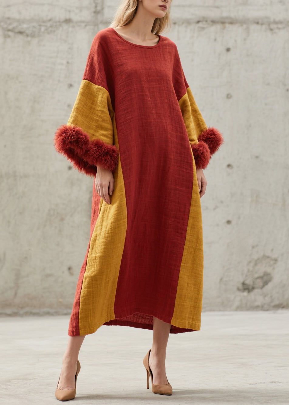 Well Tailored Dress with a Graceful Silhouette