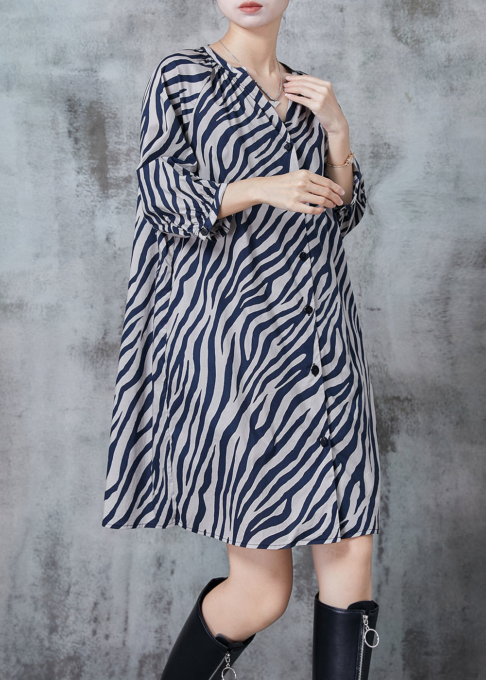 Sophisticated Dress with a Clean Classic Look