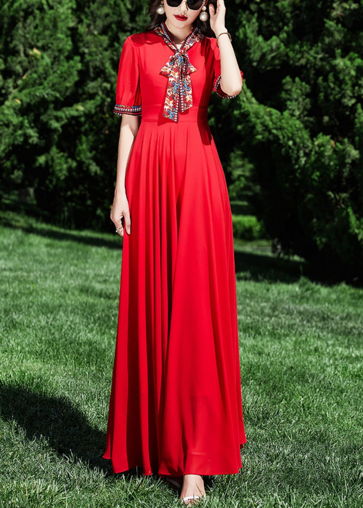 Classic Vintage & Enduringly Stylish Dress