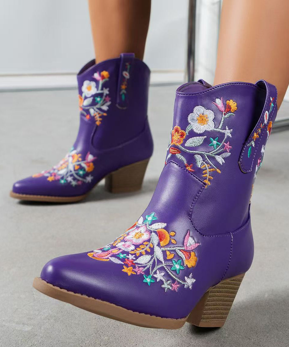 Graceful Orthopedic Boots for Modern Look