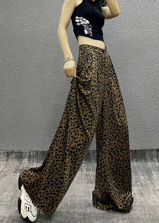 A Vintage Style Pants with Delicate Timeless Details