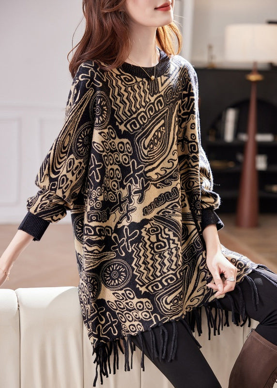 Classic Vintage Sweater with a Flattering Fit