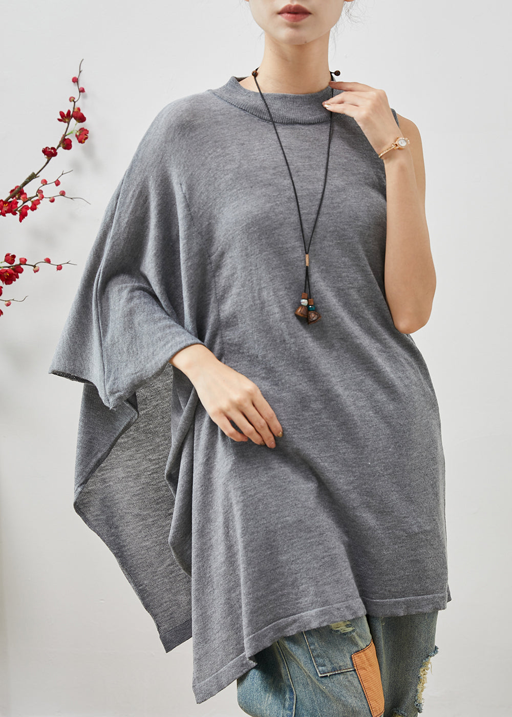 Effortlessly Elegant Top with a Timeless Design
