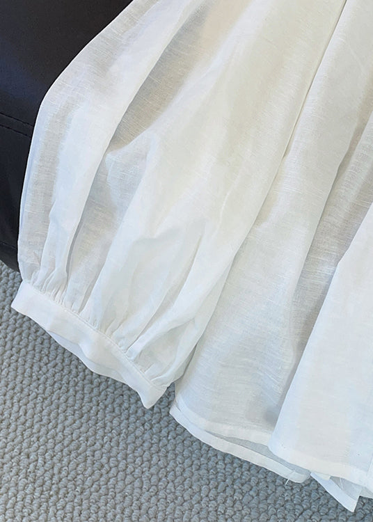 Sophisticated Blouse with a Clean Classic Look