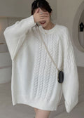 Effortlessly Elegant Sweater with a Timeless Design