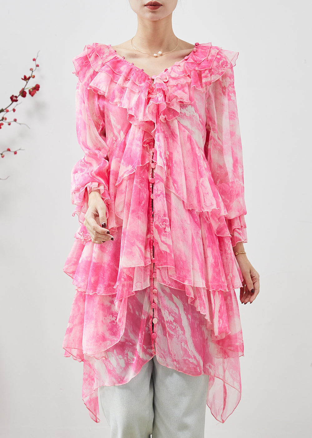 Well Tailored Dress with a Graceful Silhouette