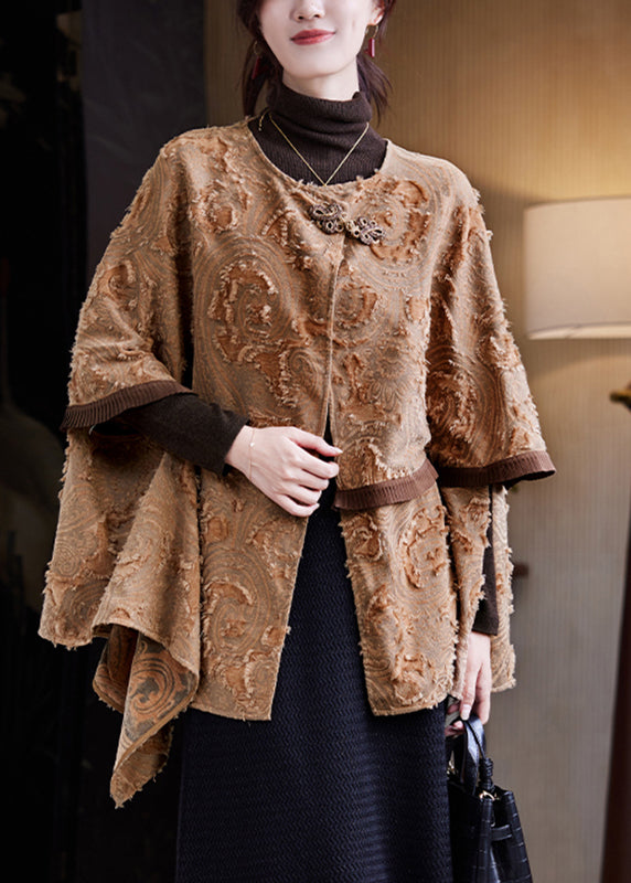 Well Tailored Coat with a Graceful Silhouette