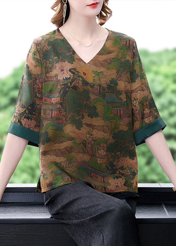 Well Tailored Top with a Graceful Silhouette