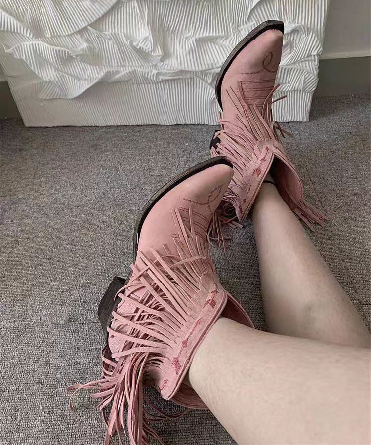 Graceful Orthopedic Boots for Modern Look