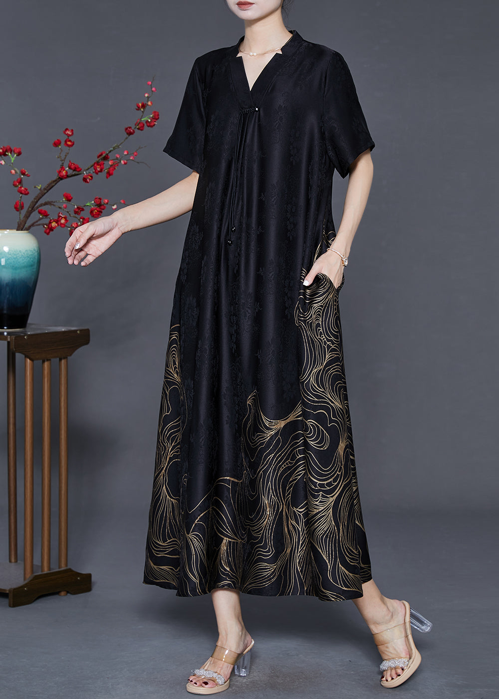 Classic Vintage & Enduringly Stylish Dress