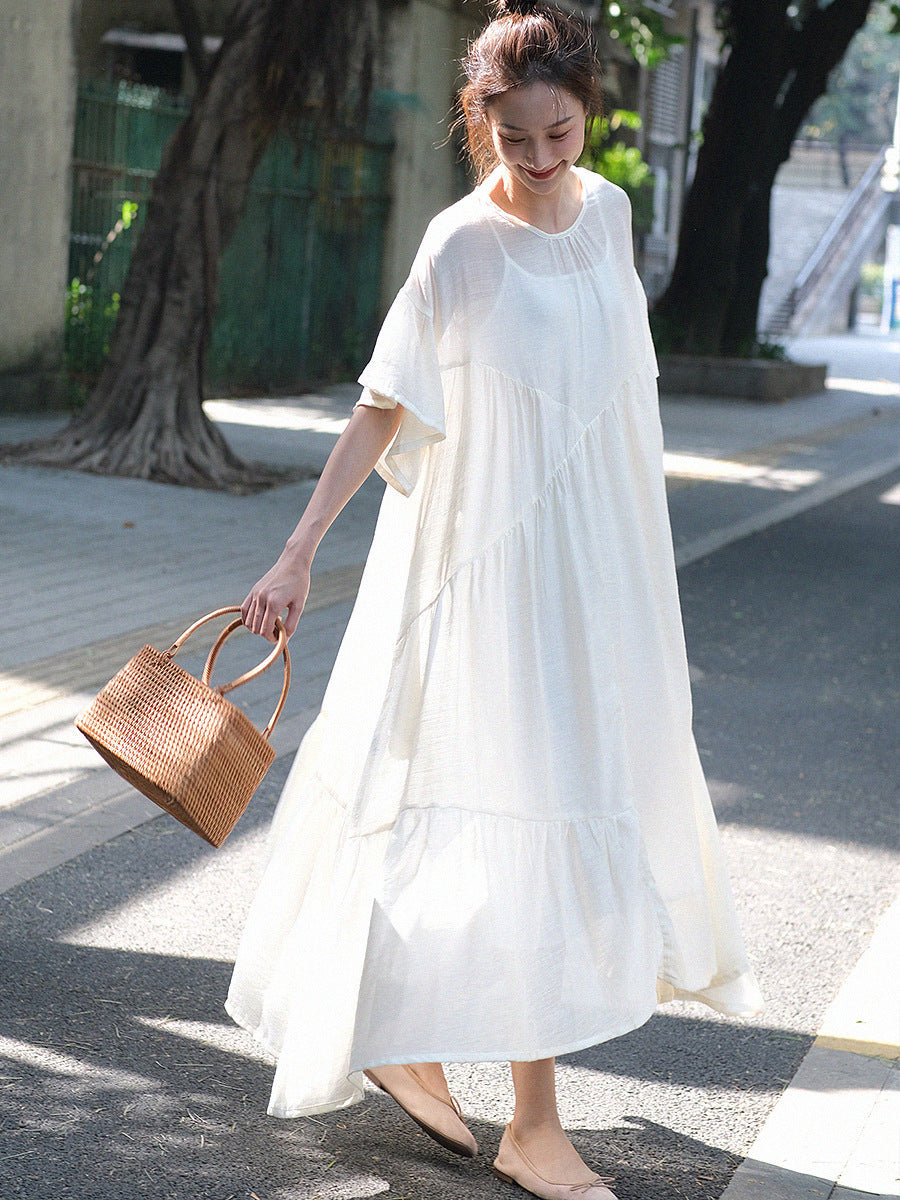 Classic Vintage Dress with a Flattering Fit