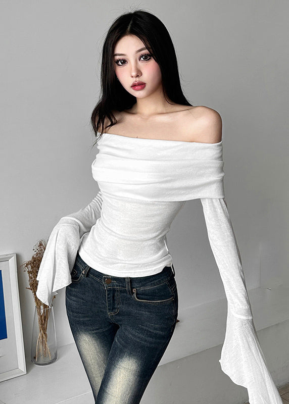 Well Tailored Top with a Graceful Silhouette