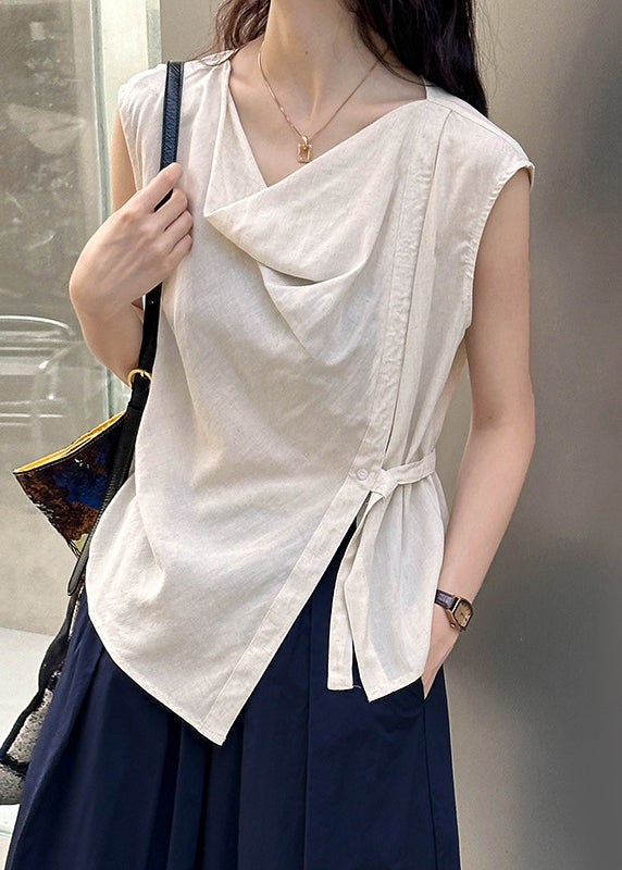 Sophisticated Blouse with a Clean Classic Look