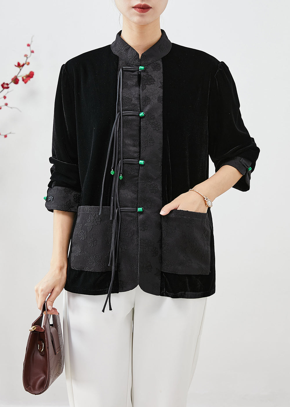 Elegantly Styled Coat for Everyday Wear