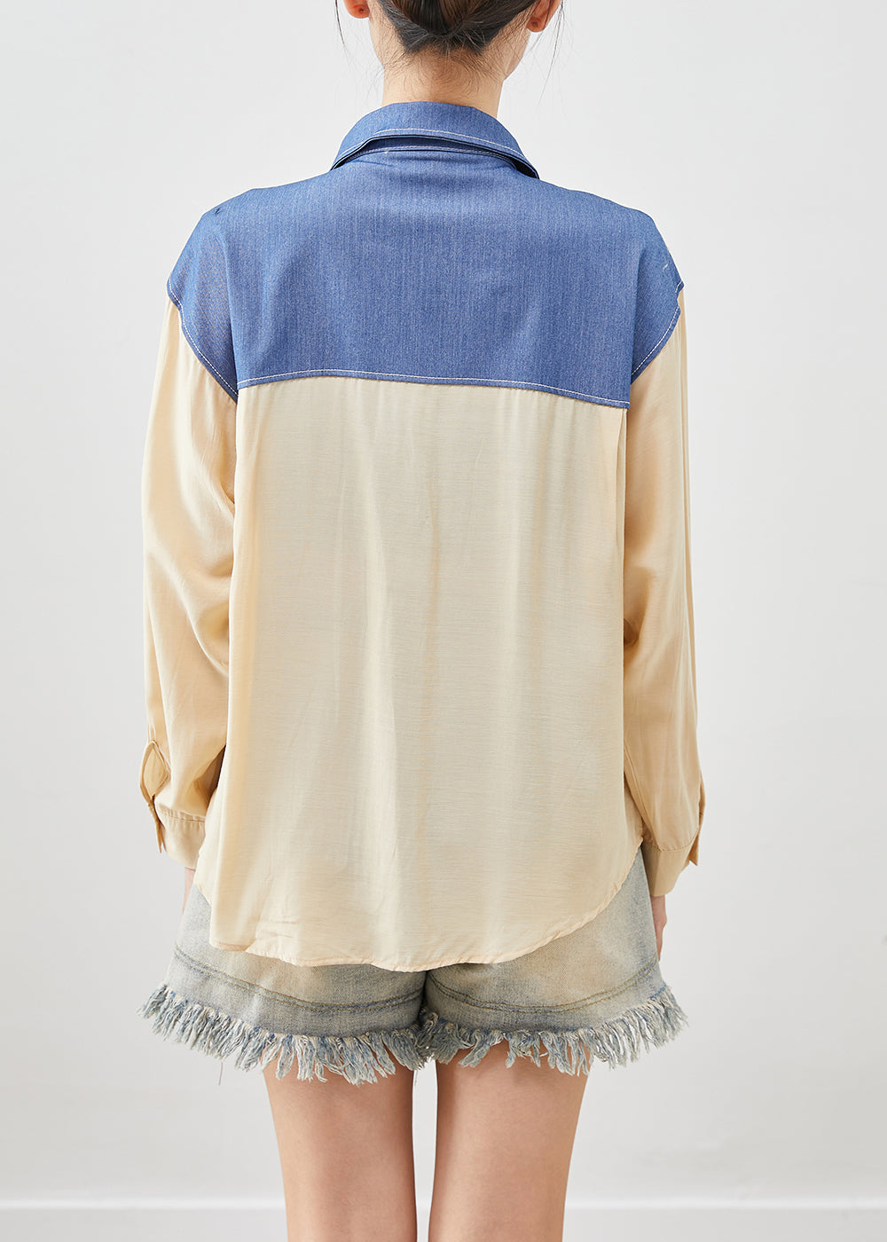 Classic Vintage Shirt with a Flattering Fit