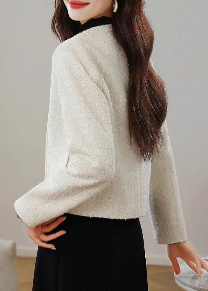 Beautifully Finished Coat in a Timeless Design