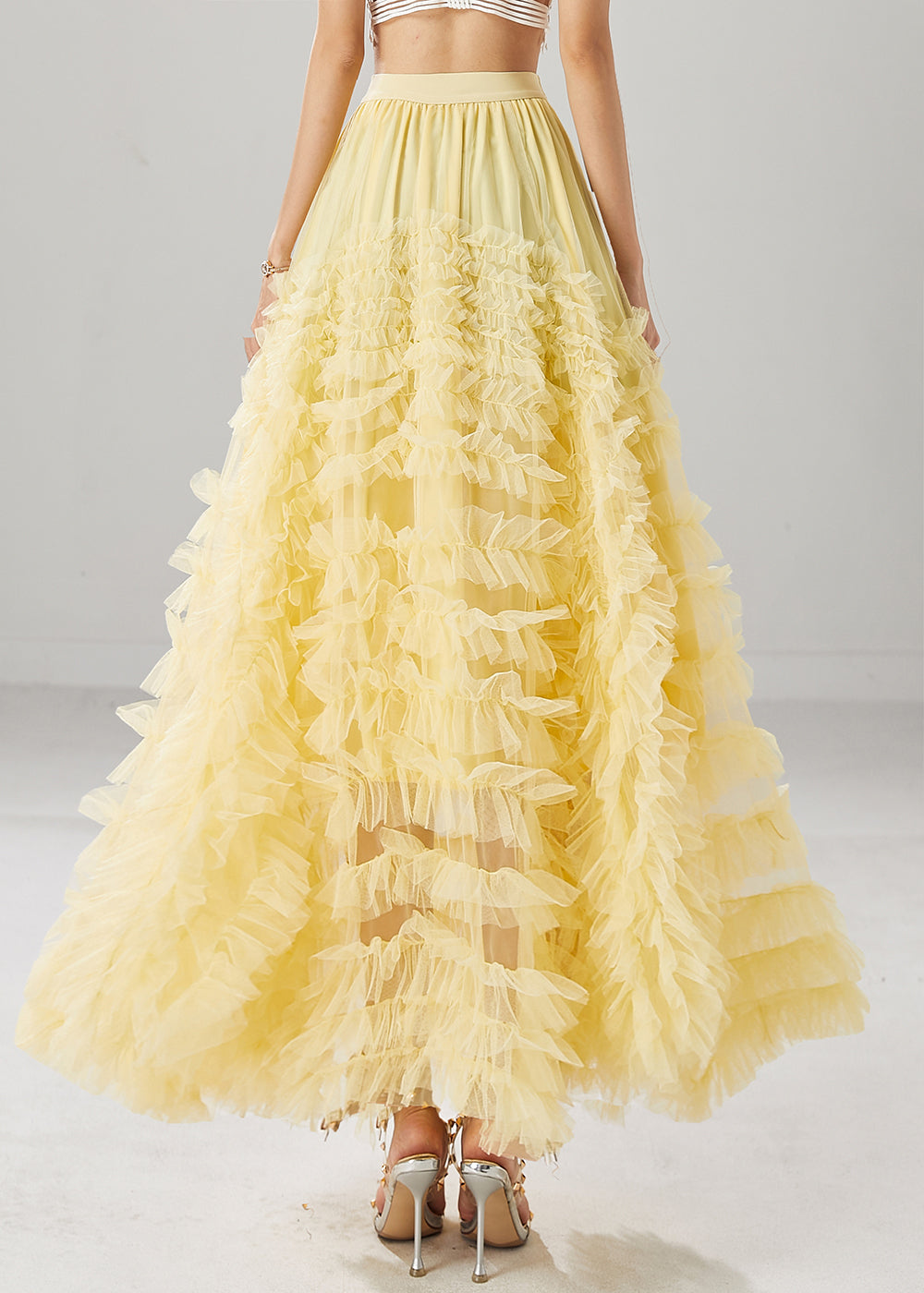 Well Tailored Garment with a Graceful Silhouette