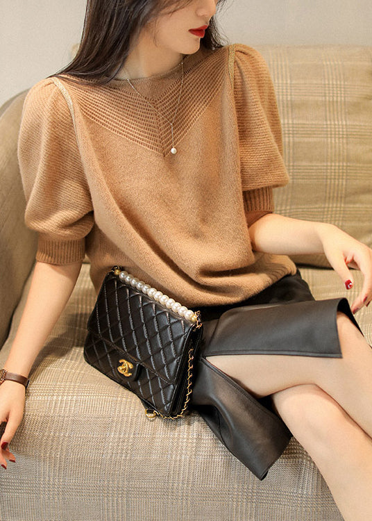 Well Tailored Top with a Graceful Silhouette