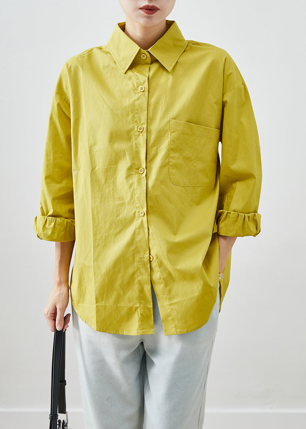 Classic Vintage Shirt with a Flattering Fit