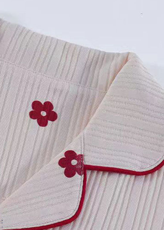 Casually Elegant Garment with a Refined Edge