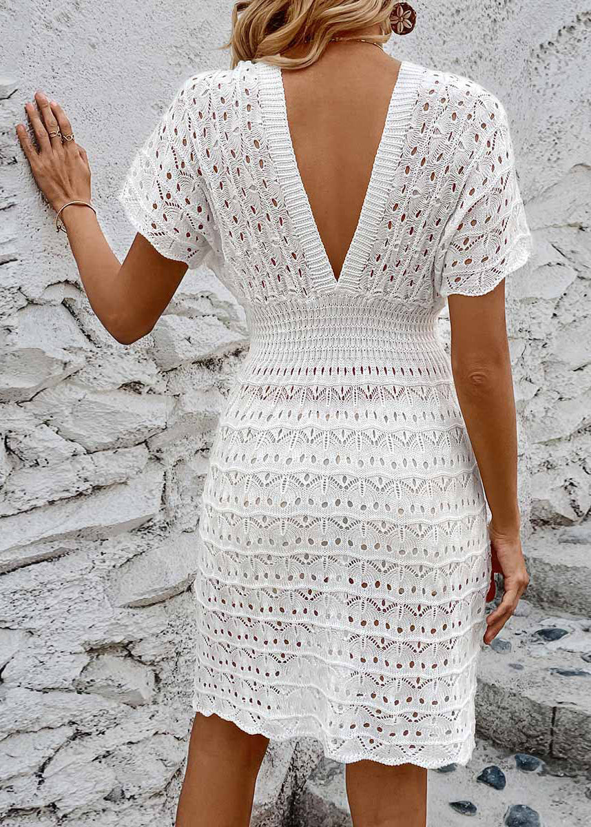 Effortlessly Elegant Garment with a Timeless Design