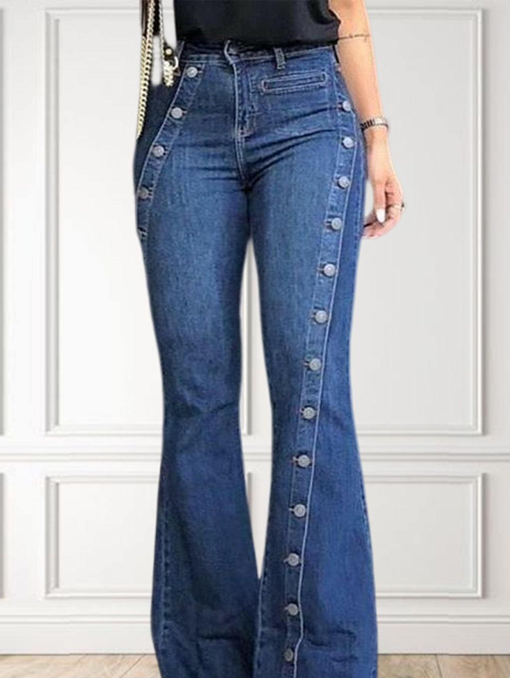 Classic Vintage Pants with a Flattering Fit
