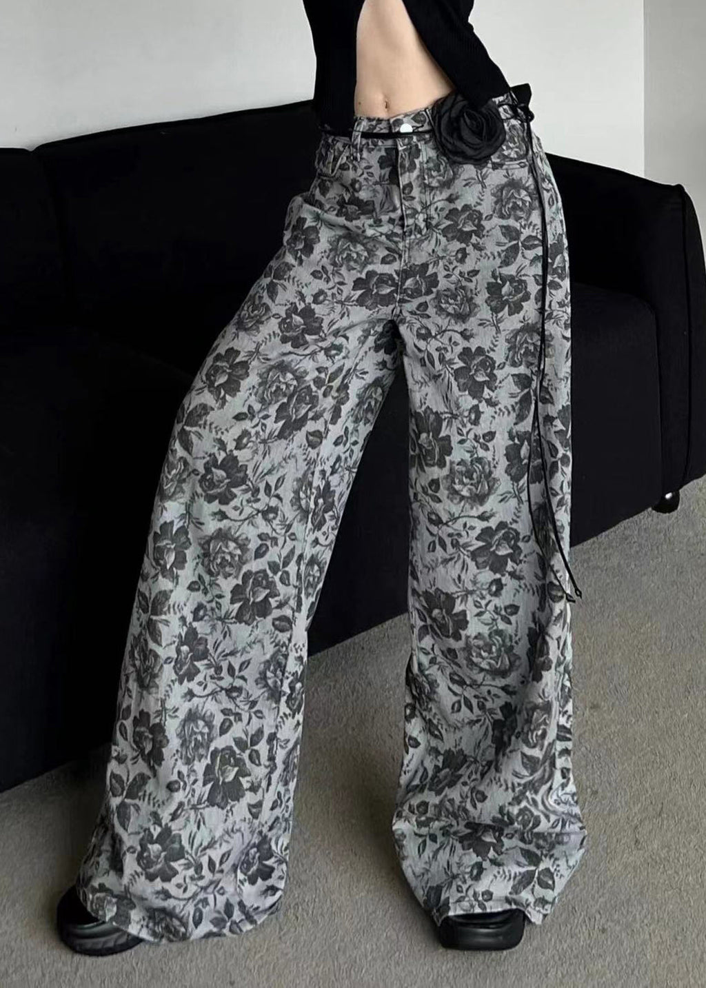 Elegantly Styled Pants for Everyday Wear