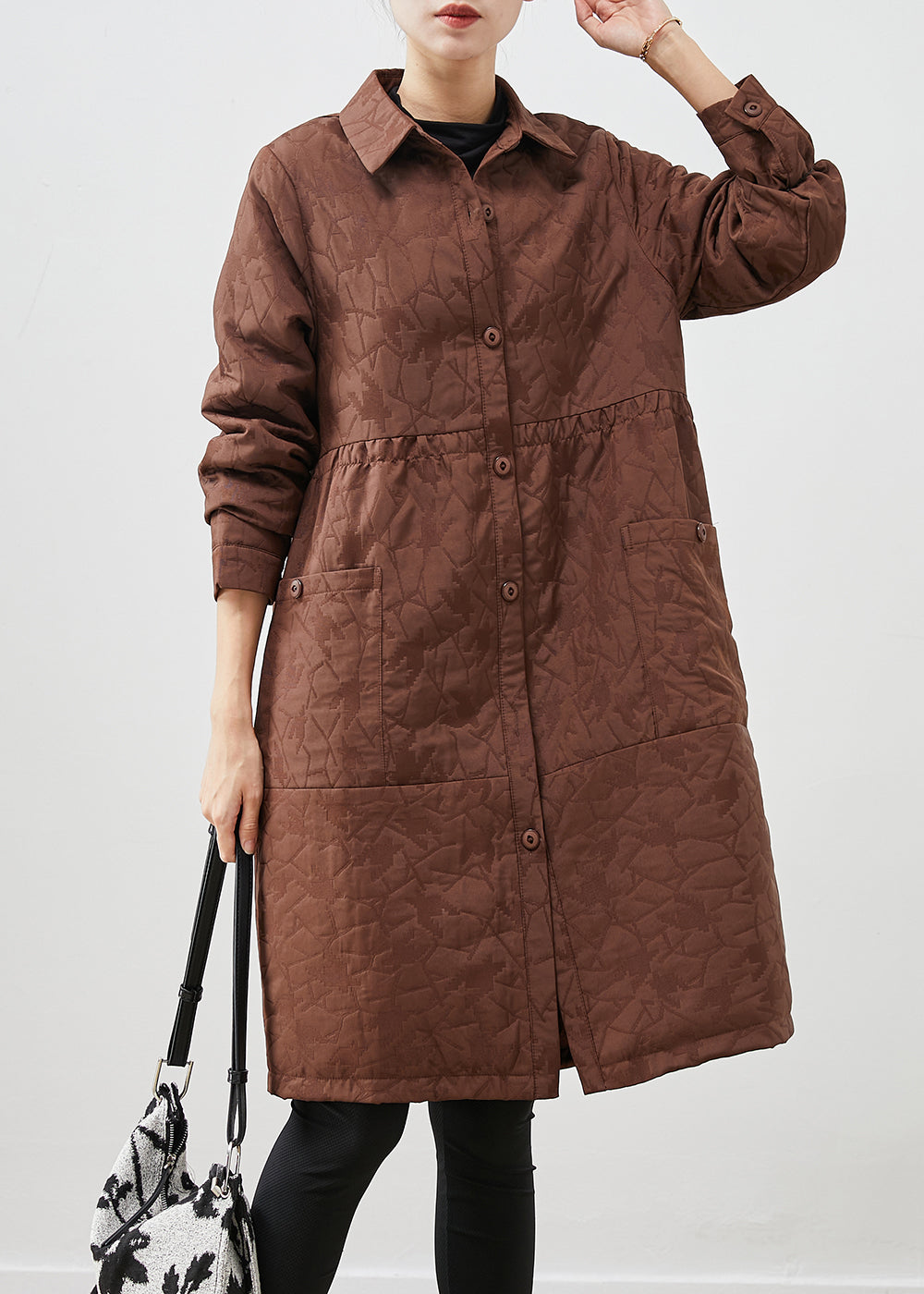 Well Tailored Coat with a Graceful Silhouette